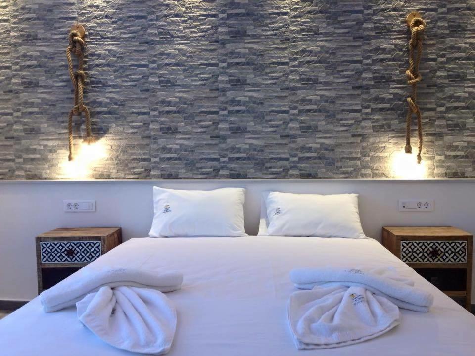 Advice Deluxe Hotel *